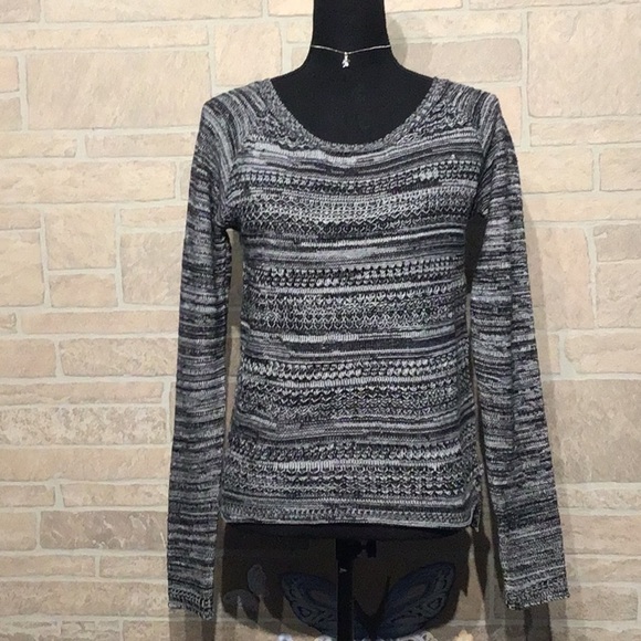AEROPOSTALE NWT - Sz M - heathered sweater - timeless chic works to everything - Picture 3 of 8